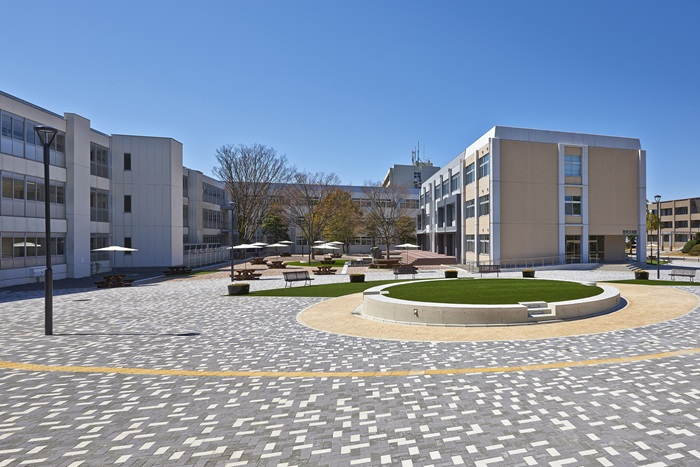 キャンパスの外観2