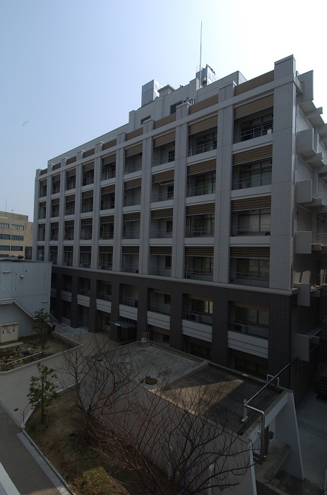 キャンパスの外観2